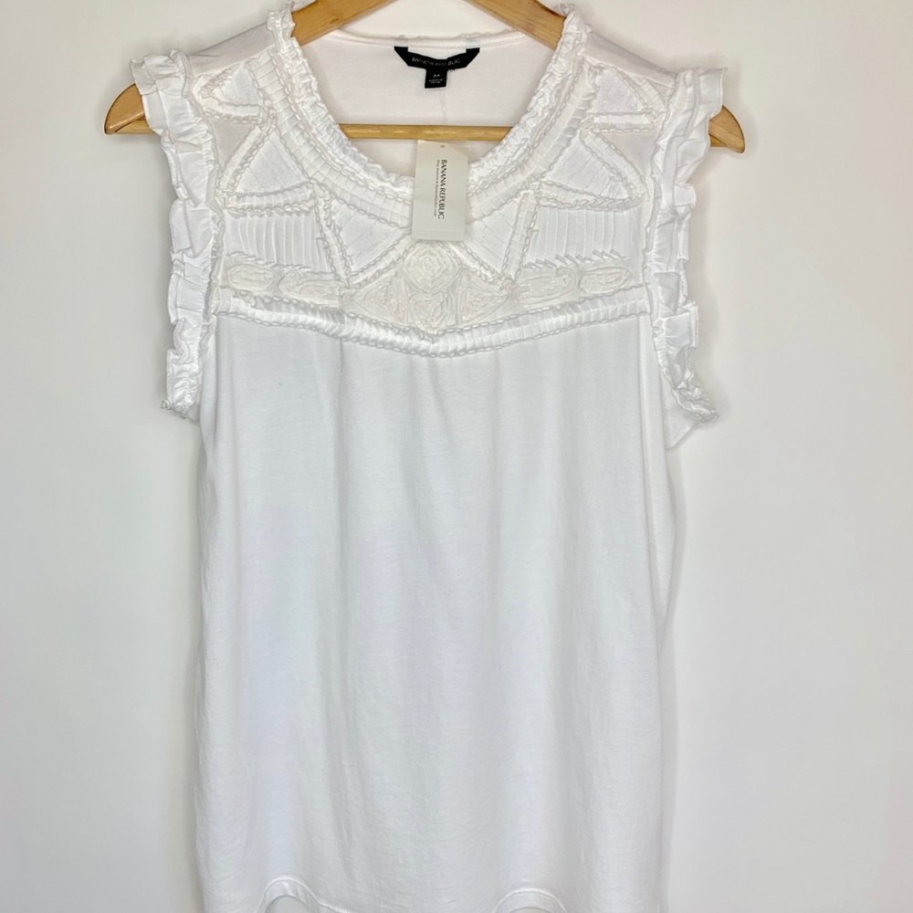 New Banana Republic white blouse with ruffles